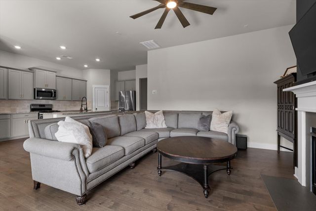 10784 Prairie Lake Drive, Apison, TN 37302