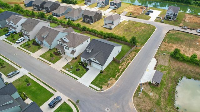 10784 Prairie Lake Drive, Apison, TN 37302