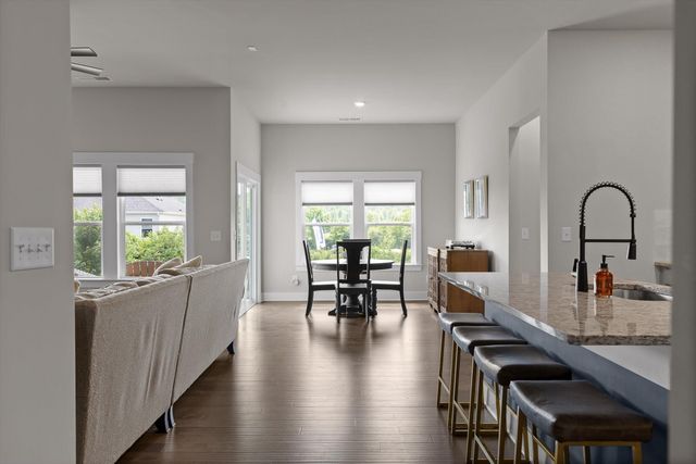 10784 Prairie Lake Drive, Apison, TN 37302