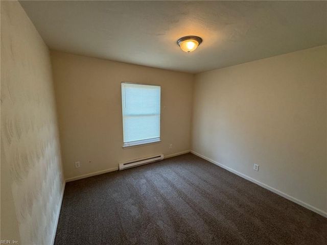 7449 Fenner ST, Norfolk, VA 23505