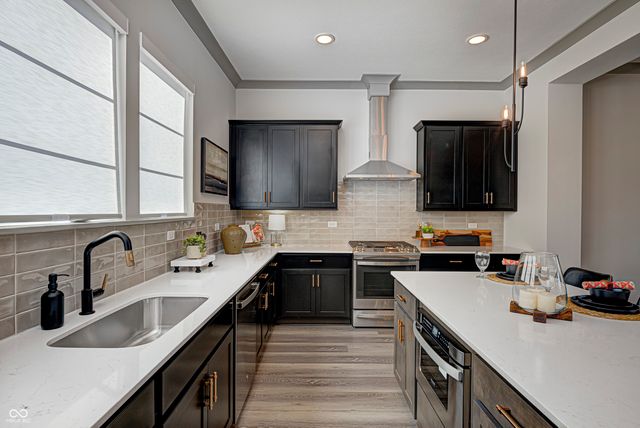 162 Midland Trace Loop, Westfield, IN 46074