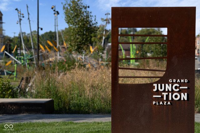 162 Midland Trace Loop, Westfield, IN 46074