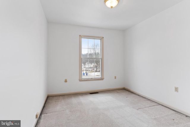 404 VALLEY VIEW CIR, New Cumberland, PA 17070