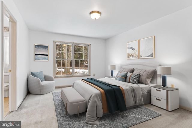 404 VALLEY VIEW CIR, New Cumberland, PA 17070