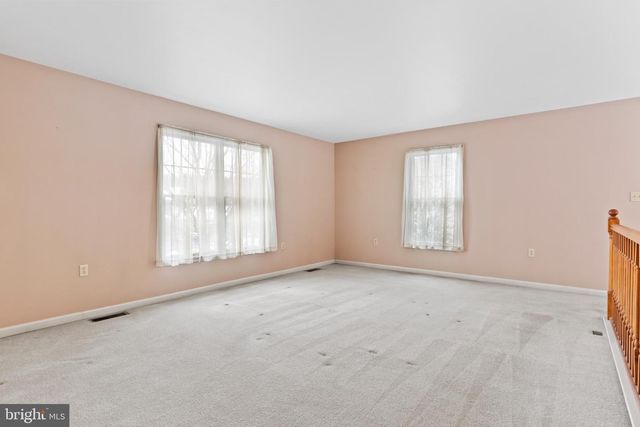 404 VALLEY VIEW CIR, New Cumberland, PA 17070