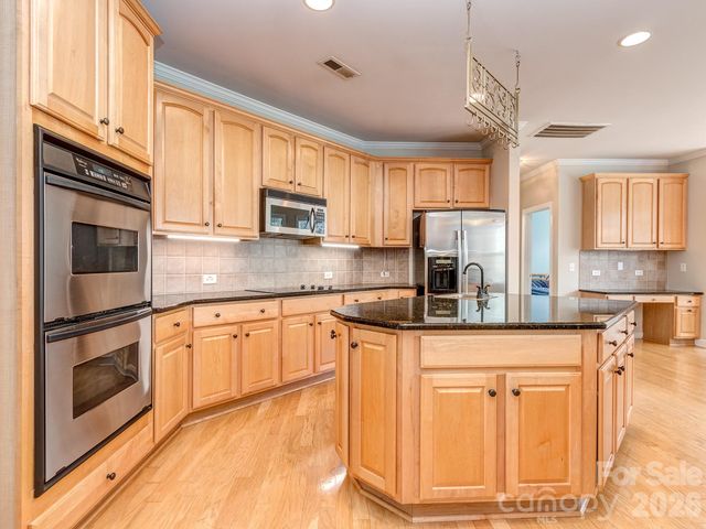 4027 Riseley Lane, Charlotte, NC 28270