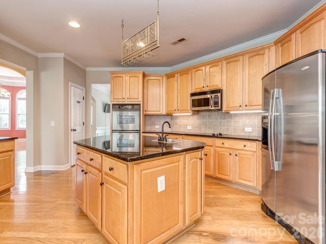 4027 Riseley Lane, Charlotte, NC 28270