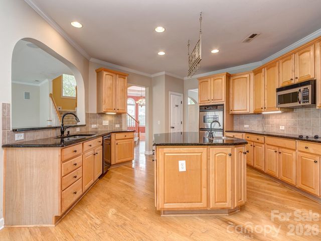 4027 Riseley Lane, Charlotte, NC 28270