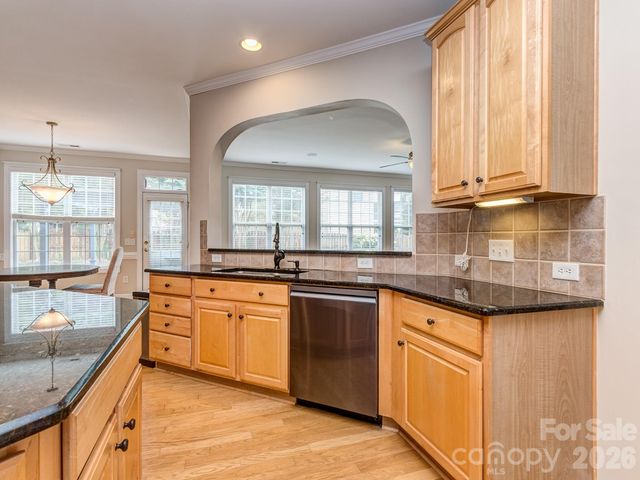 4027 Riseley Lane, Charlotte, NC 28270