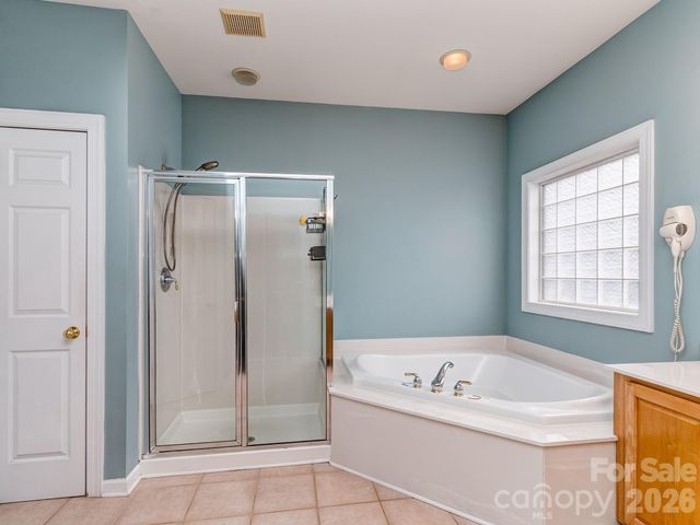 4027 Riseley Lane, Charlotte, NC 28270