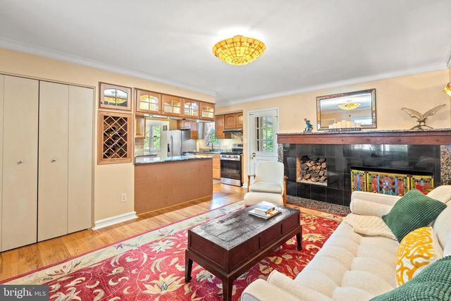 8601 WAGON WHEEL RD, Alexandria, VA 22309