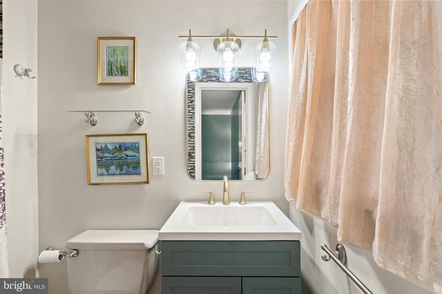 8601 WAGON WHEEL RD, Alexandria, VA 22309