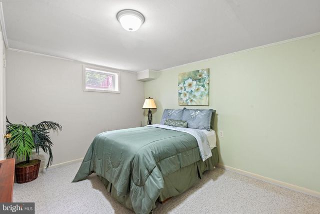 8601 WAGON WHEEL RD, Alexandria, VA 22309