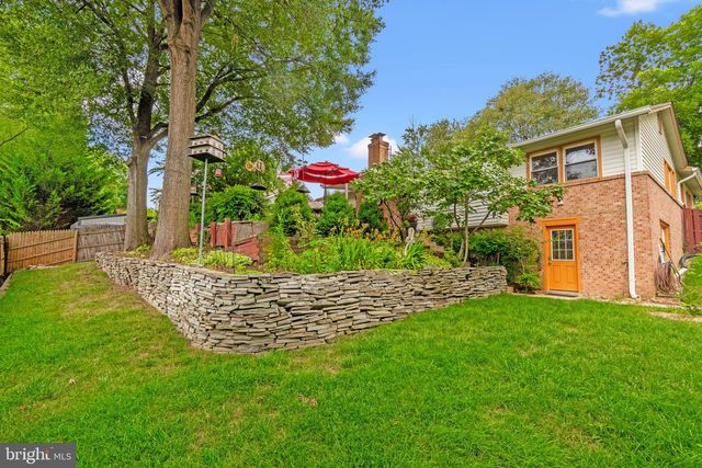 8601 WAGON WHEEL RD, Alexandria, VA 22309