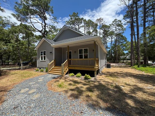 142 Redwood Road, Southport, NC 28461