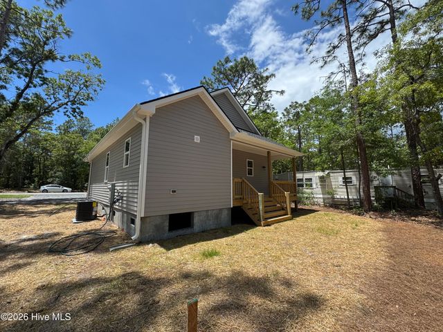 142 Redwood Road, Southport, NC 28461