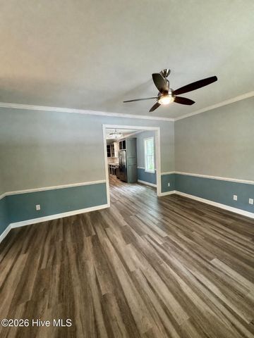 142 Redwood Road, Southport, NC 28461