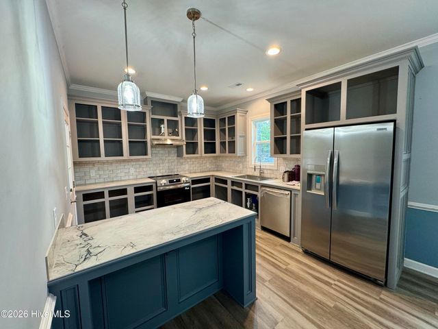 142 Redwood Road, Southport, NC 28461