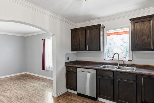 709 Corrigan, Kilgore, TX 75662