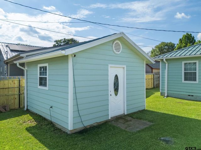 709 Corrigan, Kilgore, TX 75662