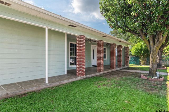 709 Corrigan, Kilgore, TX 75662
