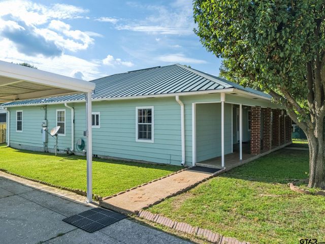 709 Corrigan, Kilgore, TX 75662