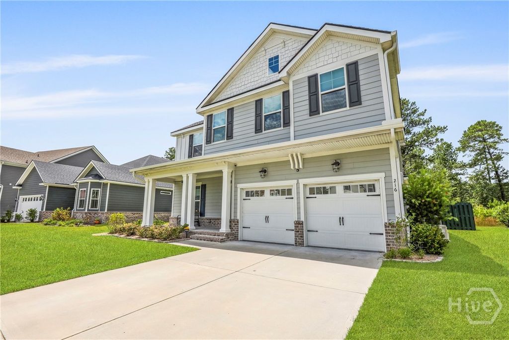 Image 2 of property listing at 216 Wexford Dr, Richmond Hill, GA 31324