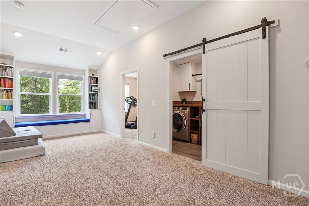 Image 23 of property listing at 216 Wexford Dr, Richmond Hill, GA 31324