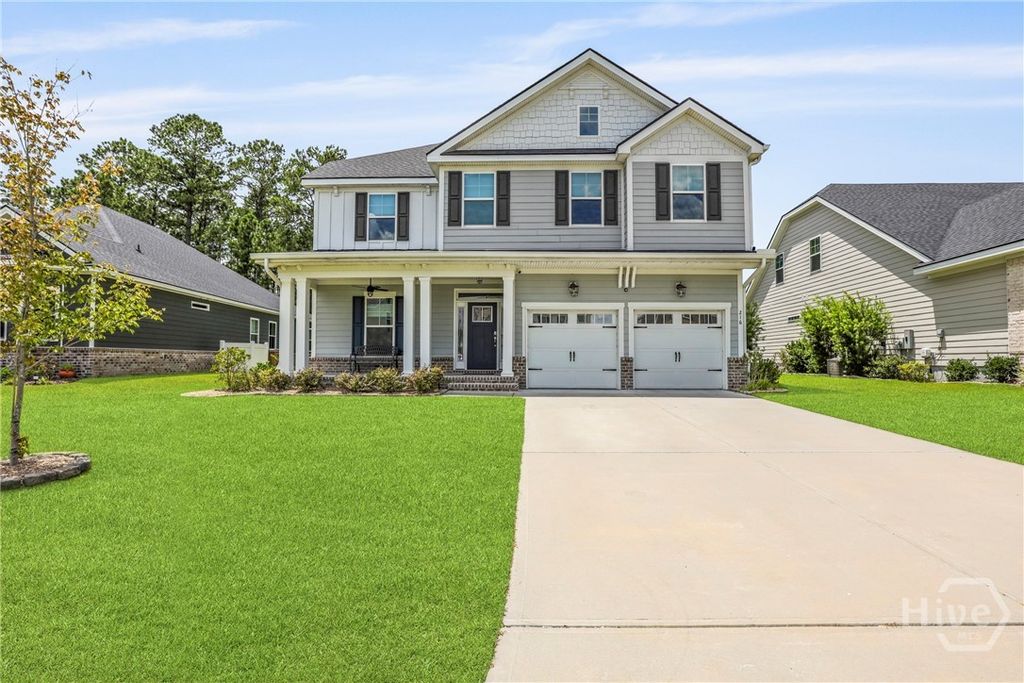 Image 3 of property listing at 216 Wexford Dr, Richmond Hill, GA 31324