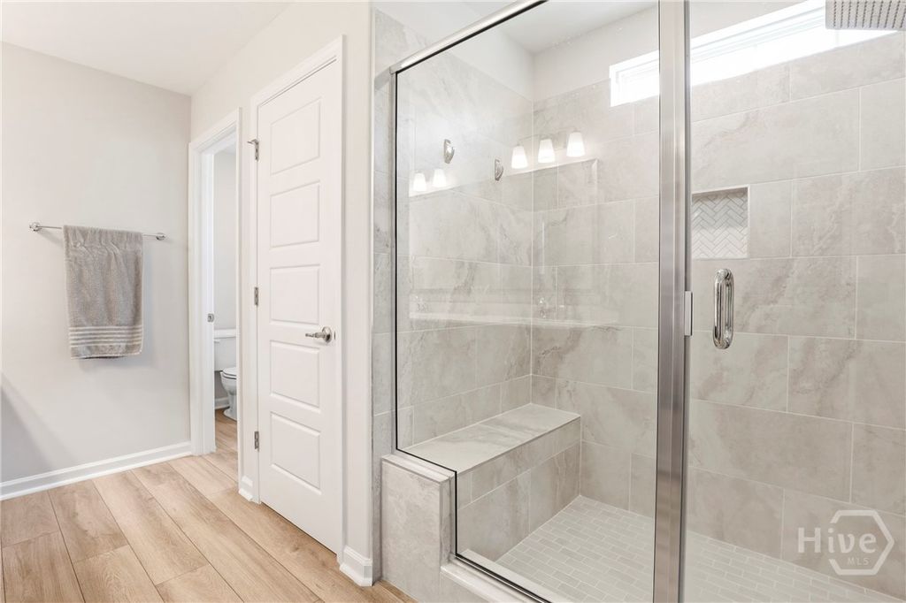 Image 37 of property listing at 216 Wexford Dr, Richmond Hill, GA 31324