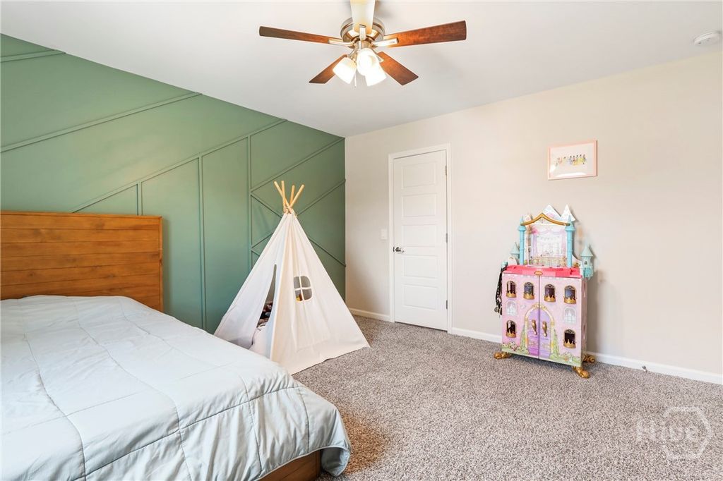 Image 41 of property listing at 216 Wexford Dr, Richmond Hill, GA 31324