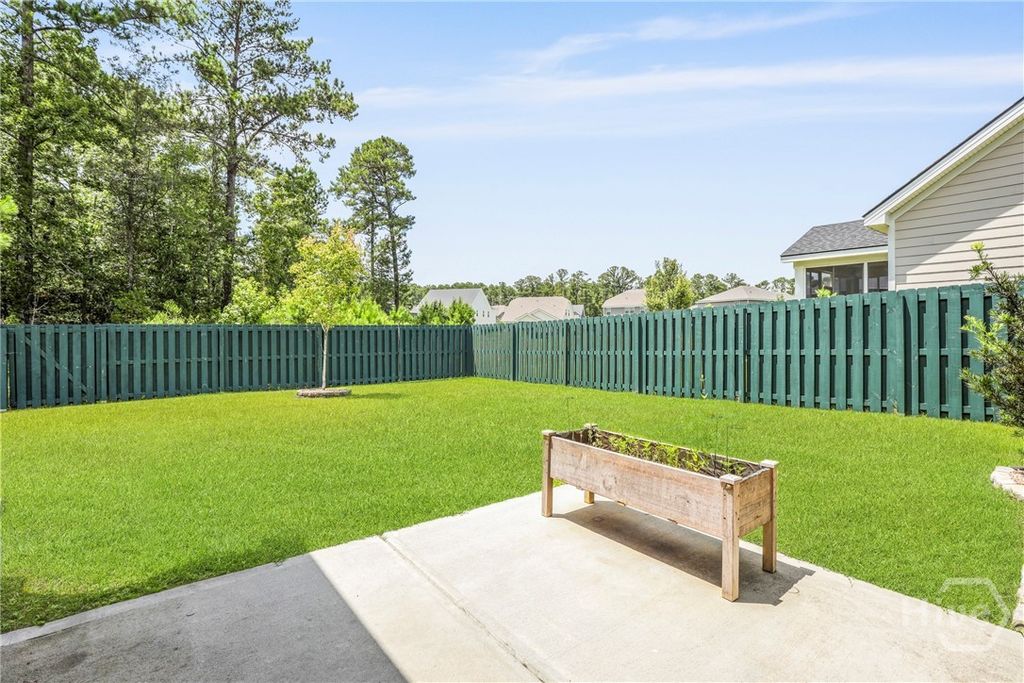 Image 43 of property listing at 216 Wexford Dr, Richmond Hill, GA 31324