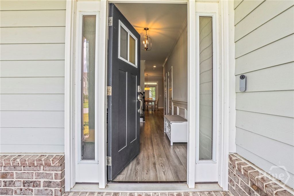 Image 6 of property listing at 216 Wexford Dr, Richmond Hill, GA 31324