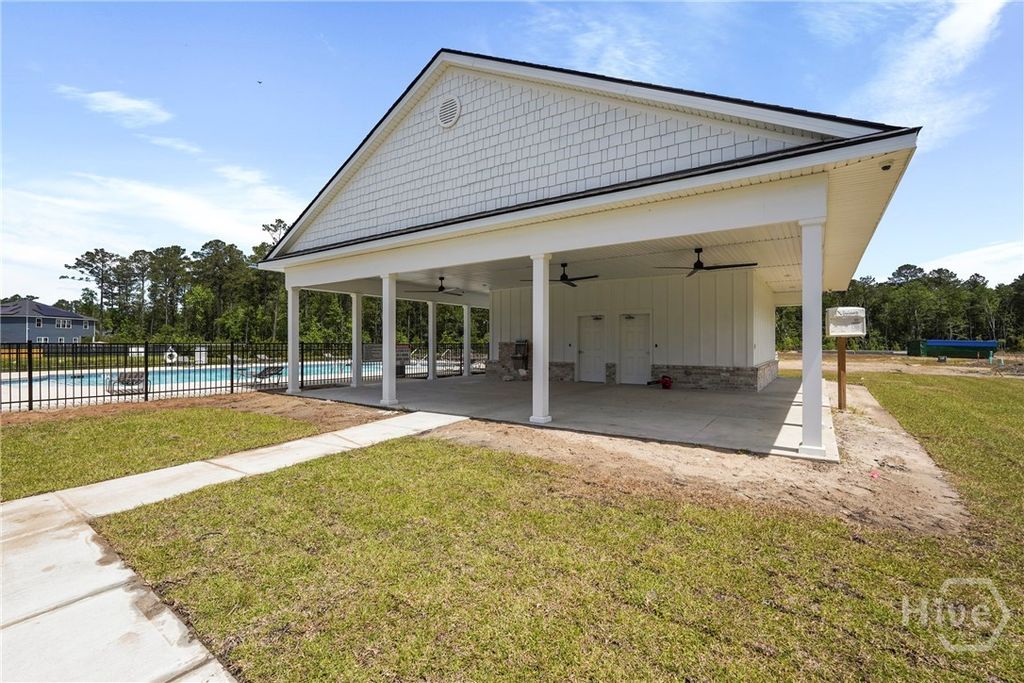 Image 60 of property listing at 216 Wexford Dr, Richmond Hill, GA 31324