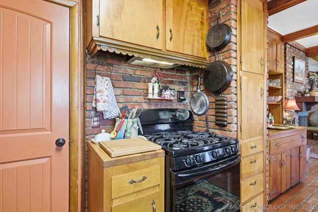 4209 E 40th Place, Tulsa, OK 74135