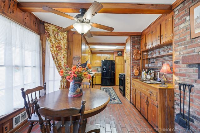 4209 E 40th Place, Tulsa, OK 74135