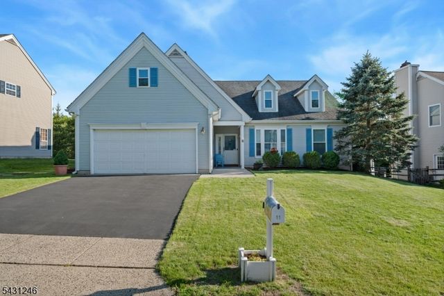 11 Strawberry Hill Rd, Branchburg Twp., NJ 08876