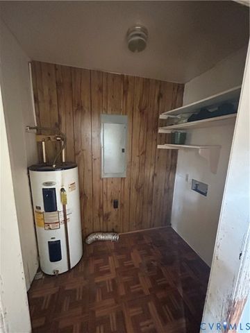 24915 River Rd, North Dinwiddie, VA 23803