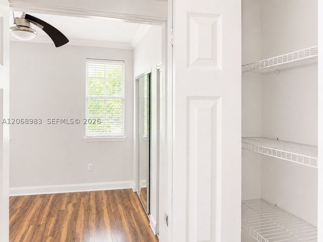 2069 S Ocean Dr TH18, Hallandale Beach, FL 33009
