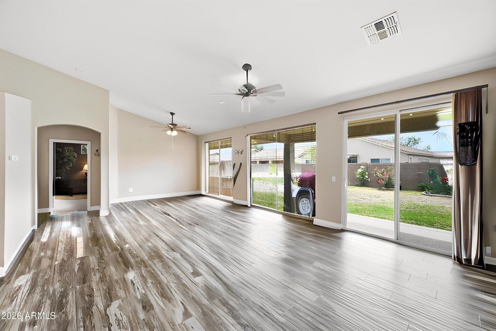 Image 9 of property listing at 20877 E VIA DEL RANCHO --, Queen Creek, AZ 85142