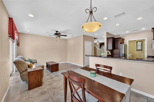 5653 WHITEHEAD STREET, Bradenton, FL 34203
