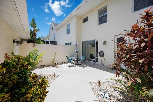 5653 WHITEHEAD STREET, Bradenton, FL 34203