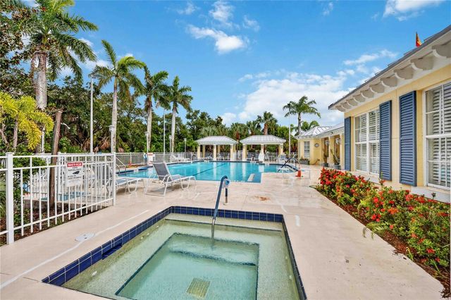 5653 WHITEHEAD STREET, Bradenton, FL 34203