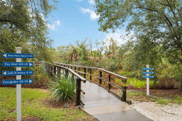 5653 WHITEHEAD STREET, Bradenton, FL 34203