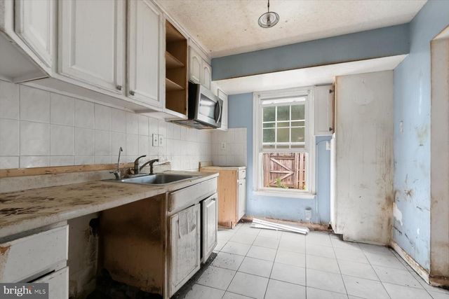 19932 SPUR HILL DR, Montgomery Village, MD 20886