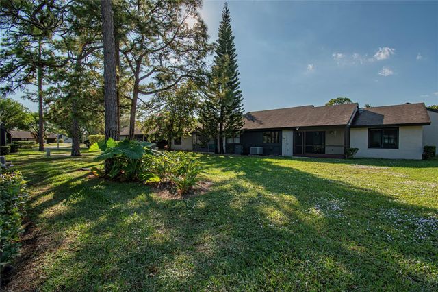 381 Ottawa Ct, Royal Palm Beach, FL 33411