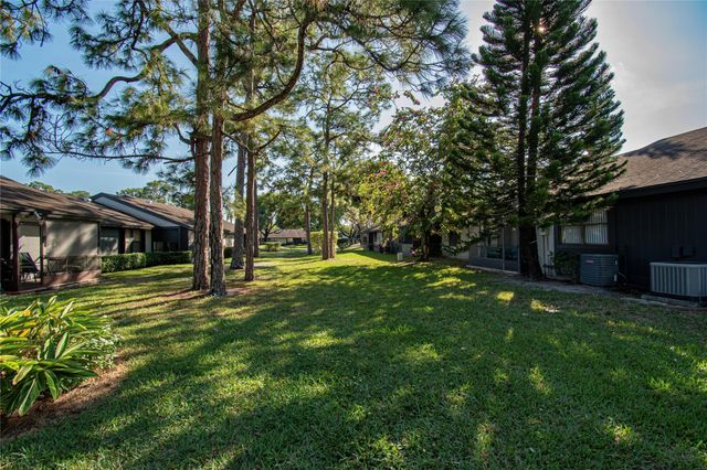 381 Ottawa Ct, Royal Palm Beach, FL 33411