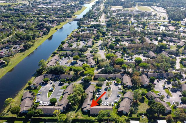 381 Ottawa Ct, Royal Palm Beach, FL 33411