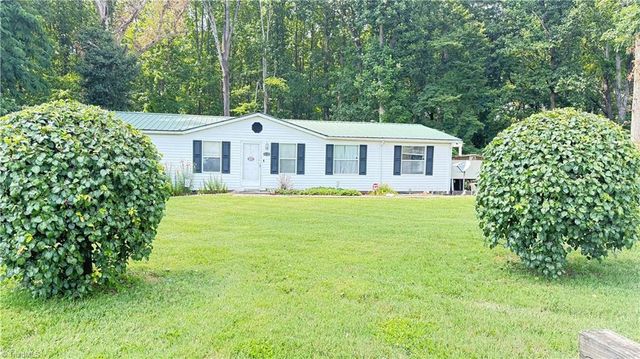 3634 Rockford Road, Dobson, NC 27017