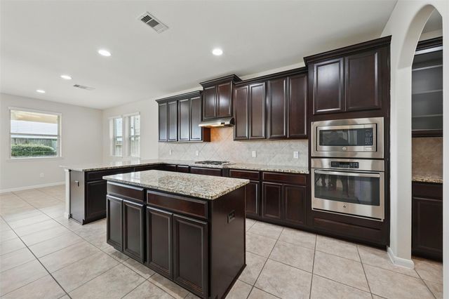 4927 Blackwater Lane, Sugar Land, TX 77479